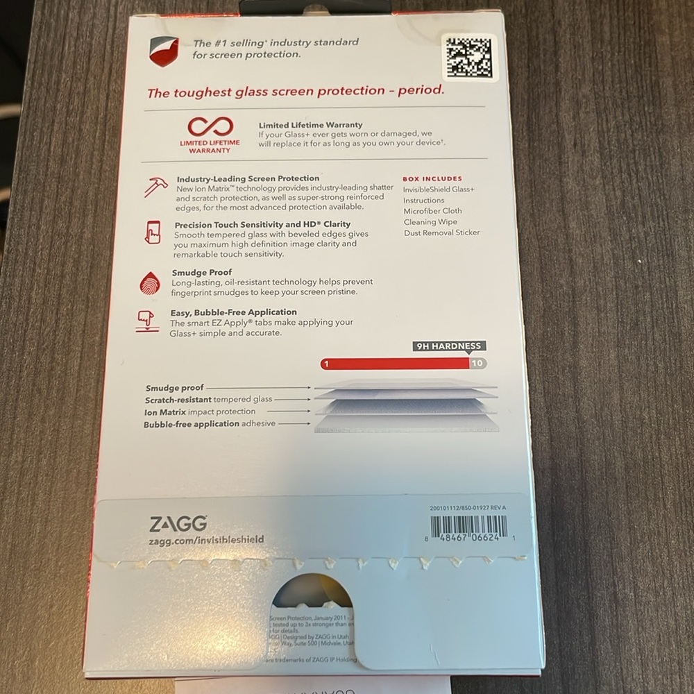 Invisible Shield Screen Protector - Picture 2 of 6